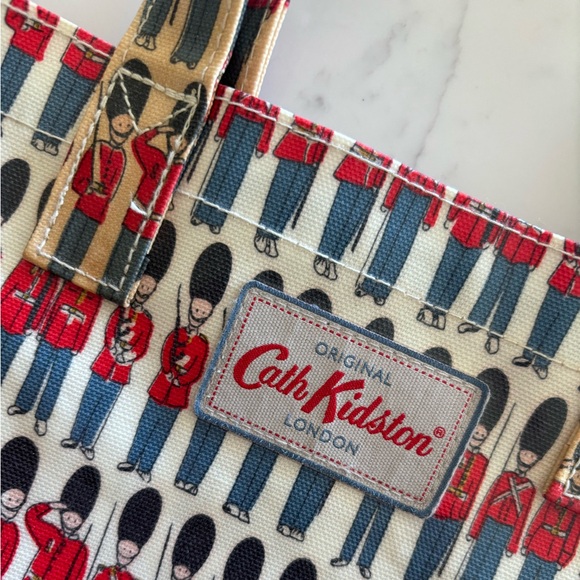 Cath Kidston oilcloth book bag - Picture 4 of 4